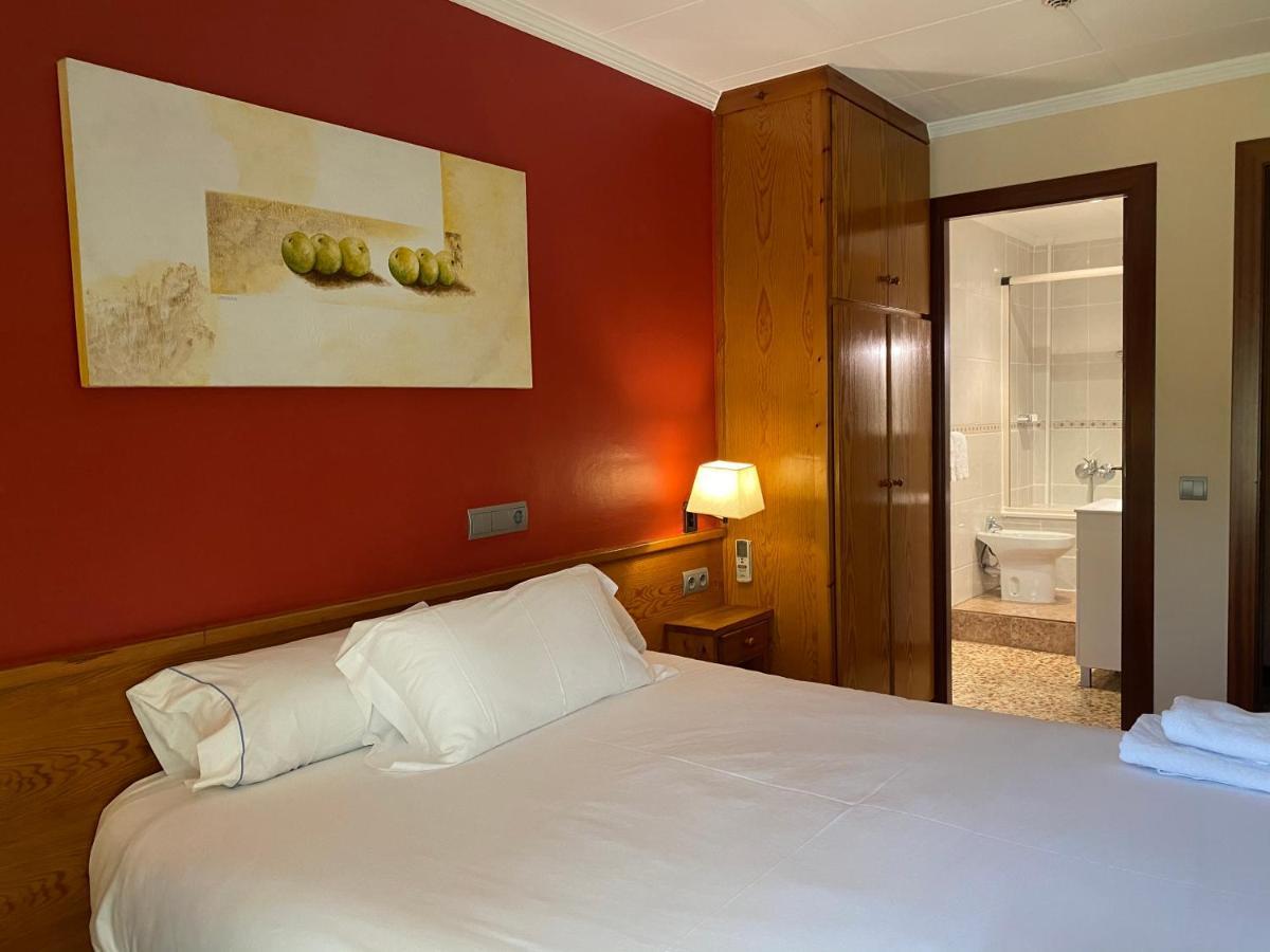 Hostal Galicia Cardedeu Extérieur photo